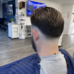 D & M Barber Shop