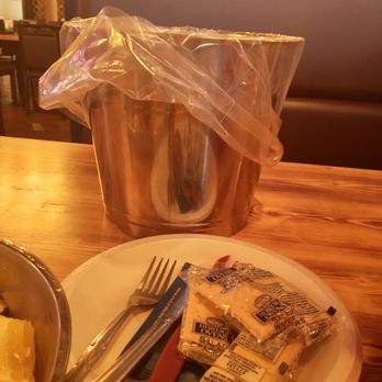 Red Crab - Crackers - Seafood Near Me - Jacksonville, Florida