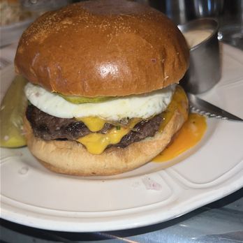 Au Cheval - Single Cheeseburger - Bars Near Me - Chicago, Illinois