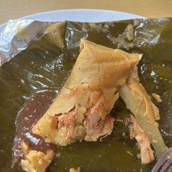 La Familia Restaurant & Pupuseria