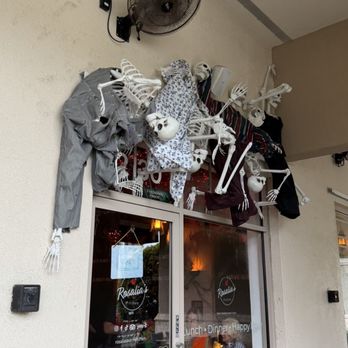 Rosalia's Kitchen - Outside! - Italian Near Me - Miramar, Florida Rosalia's Kitchen - Outside! - Italian Near Me - Miramar, Florida