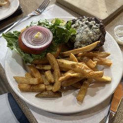 The Innsville Restaurant - Inn-burger with blue cheese
