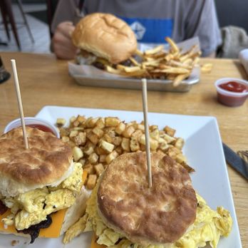 Vagabond Kitchen - Breakfast sandwich, hangover burger - New American Near Me - Wheeling, West Virginia