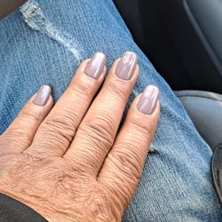 Queen Nails-Spa - LOVE. LOVE LOVE this salon!! Young man, that I happened to get, is fabulous!! He's usually booked up & now, I see why!!