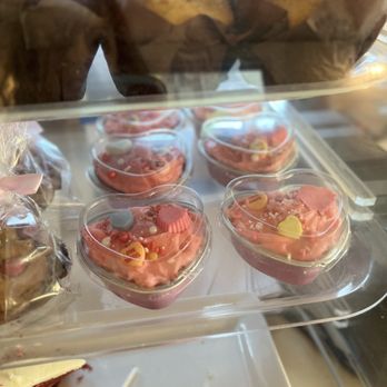 Molinos Coffee - Valentines Day Desert Treats - Coffee & Tea Near Me - Riverside, California Molinos Coffee - Valentines Day Desert Treats - Coffee & Tea Near Me - Riverside, California