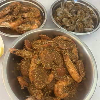 Cajun Crawfish Stop - Cajun/Creole Near Me - Covina, California