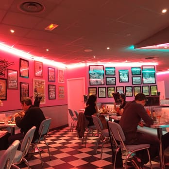 Café Racer Diner - American Near Me - Lescar, 64