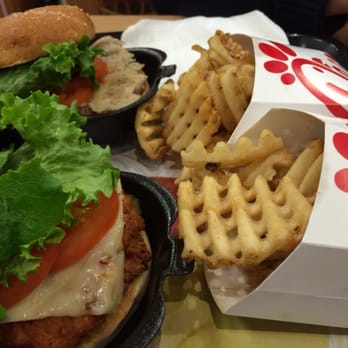 Chick-fil-A - Spicy deluxe chicken sandwich meals - Fast Food Near Me - Lombard, Illinois Chick-fil-A - Spicy deluxe chicken sandwich meals - Fast Food Near Me - Lombard, Illinois