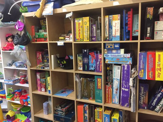 Animal Humane Thrift Shop 26 Photos 18 Reviews Thrift Stores 4646 Menaul Blvd Ne Albuquerque Nm United States Phone Number Yelp