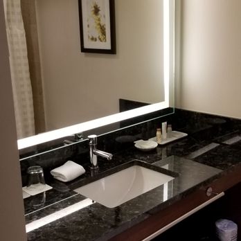 Renaissance Seattle Hotel - Bathroom - Hotels Near Me - Seattle, Washington Renaissance Seattle Hotel - Bathroom - Hotels Near Me - Seattle, Washington