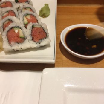 Jasmine Hana - Spicy tuna roll #makesmewander - Thai Near Me - San Pedro, California Jasmine Hana - Spicy tuna roll #makesmewander - Thai Near Me - San Pedro, California