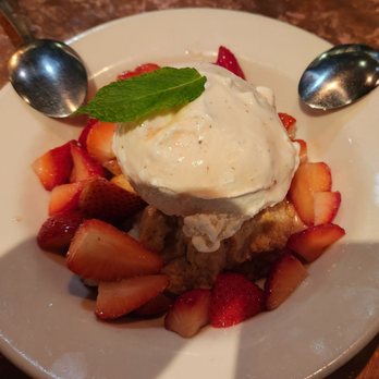 131 Main Restaurant - Strawberry shortcake - American Near Me - Asheville, North Carolina
