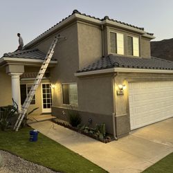 SoCal Gutter Solutions - We care about our craftsmanship. This is the finished system. True seamless rain gutters. 6 inch angle face