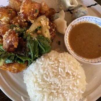 DanDan - General Tso's Cauliflower - Asian Fusion Near Me - Milwaukee, Wisconsin