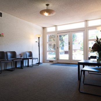 Ben Yount, DDS - Patient waiting area - General Dentistry Near Me - San Mateo, California