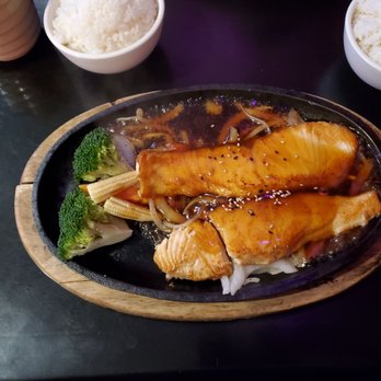 Sakura 6 - Salmon teriyaki w white rice - Sushi Bars Near Me - Brooklyn, New York