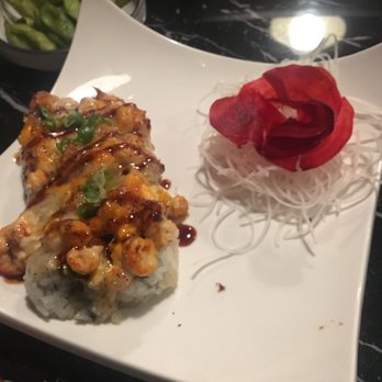 Moto Sushi - Lobster roll so pretty! - Japanese Near Me - Glendale, California Moto Sushi - Lobster roll so pretty! - Japanese Near Me - Glendale, California