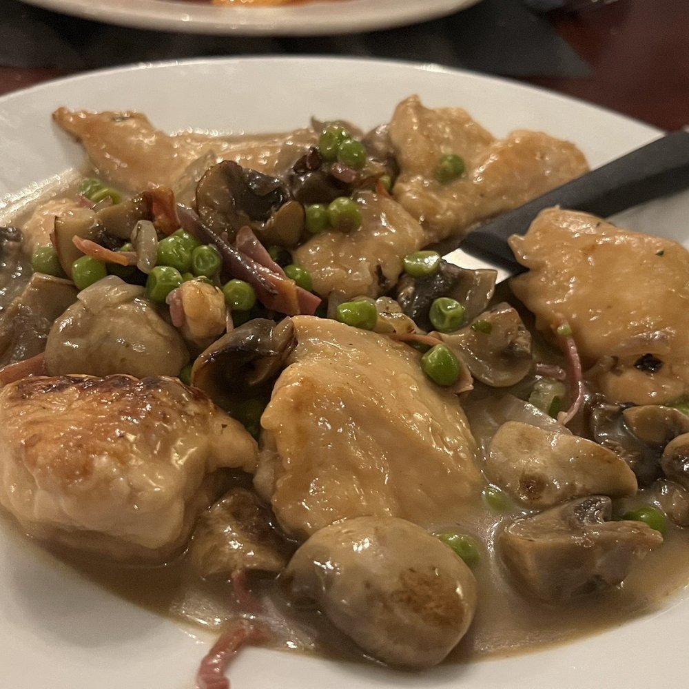 Dom & Vinnie's Restaurant - Chicken ala Vinnie - Pizza Near Me - Yonkers, New York Dom & Vinnie's Restaurant - Chicken ala Vinnie - Pizza Near Me - Yonkers, New York