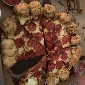 Pizza Hut - Garlic knot pizza... marinara dipping sauce - Pizza Near Me - Shelbyville, Tennessee Pizza Hut - Garlic knot pizza... marinara dipping sauce - Pizza Near Me - Shelbyville, Tennessee