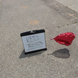 Bakin' Us Keto - Small sign on the sidewalk - Bakeries Near Me - Wellesley, Ontario