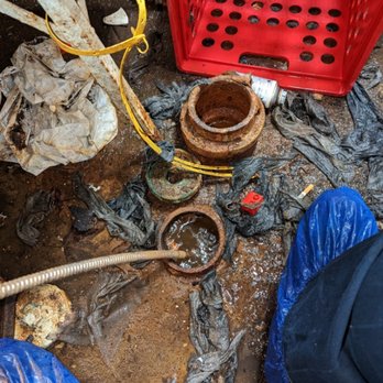 Main Drain Service - Heavy buildup of baby wipes and roots as they major backup in a house - Plumbing Near Me Main Drain Service - Heavy buildup of baby wipes and roots as they major backup in a house - Plumbing Near Me