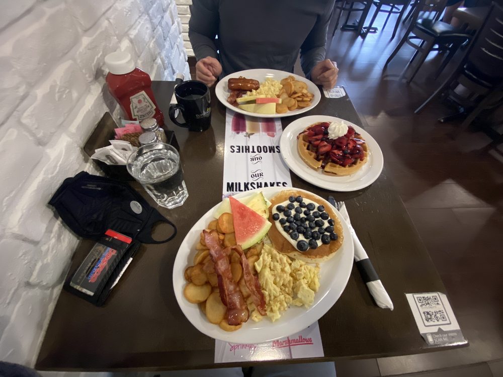 TUTTI FRUTTI BREAKFAST & LUNCH 24 Photos & 36 Reviews 12845 140