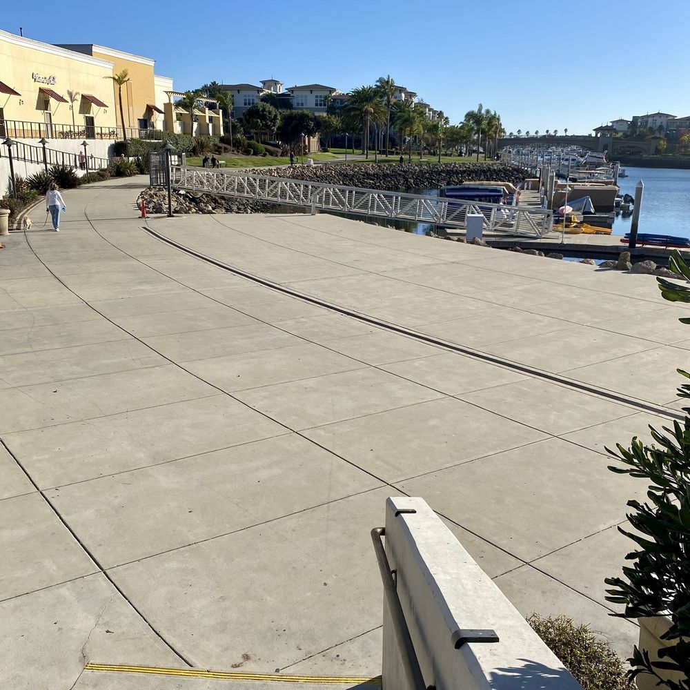 Fishermen's Catch - Down the amphitheater stairs - Seafood Markets Near Me - Oxnard, California Fishermen's Catch - Down the amphitheater stairs - Seafood Markets Near Me - Oxnard, California