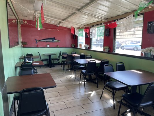 United Mariscos Y Birrieria by null