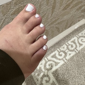 Luv Nails & Spa - This was 2 hours after the appointment. I checked to make sure they were dry, and every single toe besides the big toe ended up smudging - Nail Salons Near Me - Costa Mesa, California