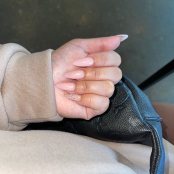 Adore Nails and Spa - Nail Salons Near Me - Aiea, Hawaii