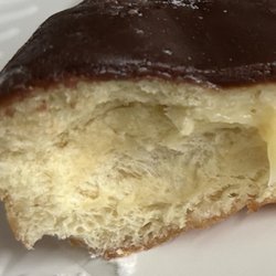 Dunkin' - Minimal Boston Cream