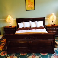 Paradise Inn - King Size Bed ... Honeymoon Suite !