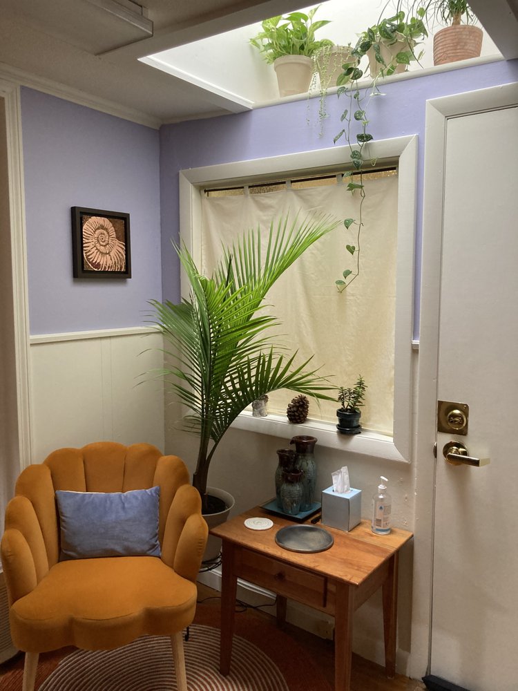 Social spots from Moon Sanctuary