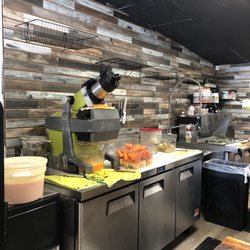 Sprout Juice - Cold pressed juices made in the store