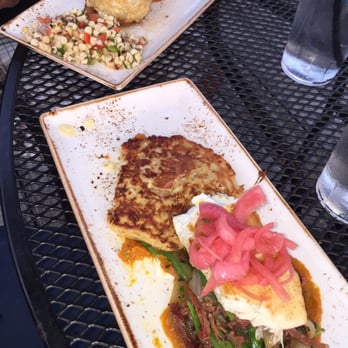 Severn Inn - Crab cakes and Halibut - Seafood Near Me - Annapolis, Maryland