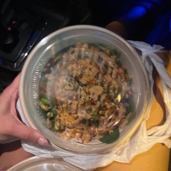 Maui Fresh Grill - Build you own poke bowl. My fav is grilled shrimp. SOOOO delicious!!!! Yummyyyyyy - Hawaiian Near Me - Irving, Texas