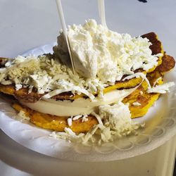 Frank Cachapas - Regular Cachapa (Delicious)