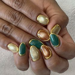 Clinton Nail & Spa - Cat eye with chrome