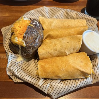 Cheddar's Scratch Kitchen - Comfort Food Near Me - Pinellas Park, Florida