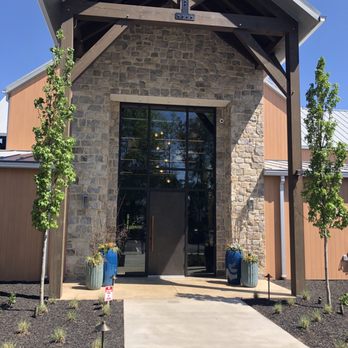 Lark Brewing - Breweries Near Me - Aldie, Virginia