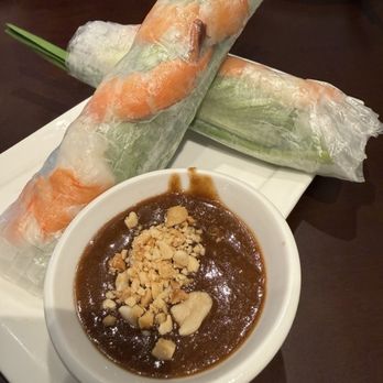 Nam 6 - Shrimp and pork fresh roll - Vietnamese Near Me - Toronto, Ontario