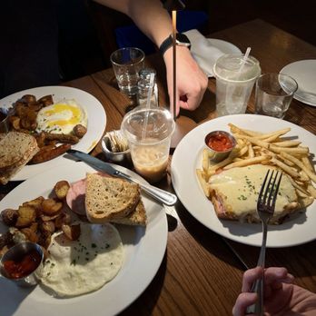 Sonsie - Traditional breakfast, croque monsieur - New American Near Me - Boston, Massachusetts Sonsie - Traditional breakfast, croque monsieur - New American Near Me - Boston, Massachusetts