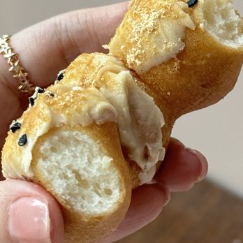 Goldmiss - Injeolmi Mochi Donut - Food Court Near Me - Long Island City, New York Goldmiss - Injeolmi Mochi Donut - Food Court Near Me - Long Island City, New York