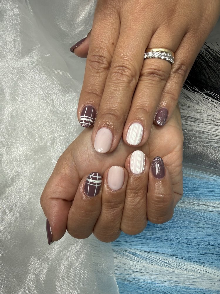 Jaclyn Nail Bar Logo