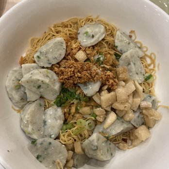 Little Vietnamese Bistro - 30. House Combo Dried Noodle (fish cake only version) - Vietnamese Near Me - San Bruno, California Little Vietnamese Bistro - 30. House Combo Dried Noodle (fish cake only version) - Vietnamese Near Me - San Bruno, California