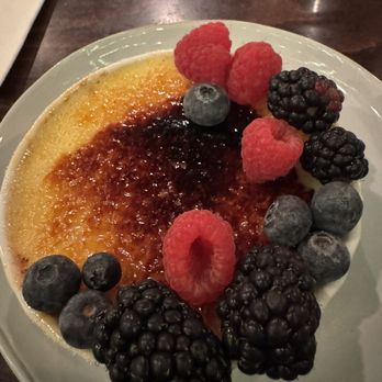 Sugo Trattoria - crème brûlée - Italian Near Me - Petaluma, California Sugo Trattoria - crème brûlée - Italian Near Me - Petaluma, California