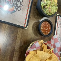8.oz Guacamole Salsa and Chips