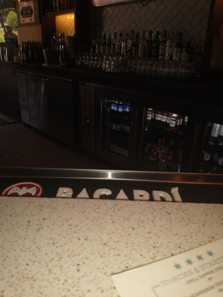 TIN CUP BAR & GRILLE Updated October 2024 3500 Midwest Rd, Oak Brook, Illinois American