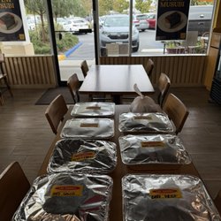 L & L Hawaiian Barbecue