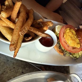 Ruth's Chris Steak House - Chicken sandwich - Steakhouses Near Me - Pasadena, California